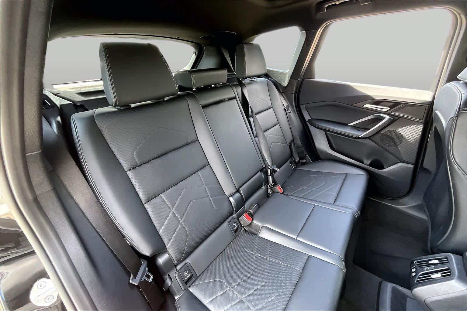 Used 2025 BMW X1 xDrive28i AWD/4WD image 18