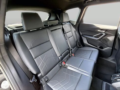 Used 2025 BMW X1 xDrive28i AWD/4WD image 18