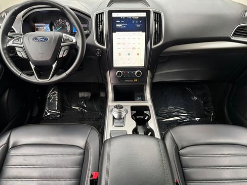 Used 2024 Ford Edge SEL image 13