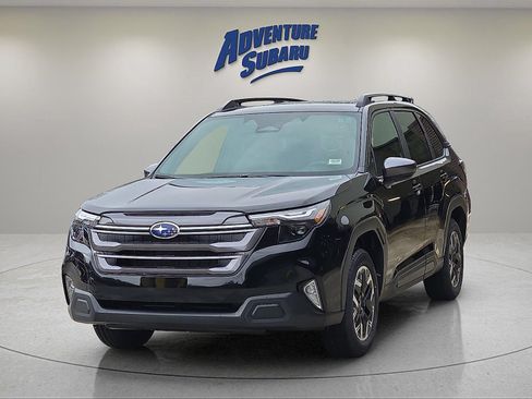 Used 2026 Subaru Forester Premium AWD/4WD image 2