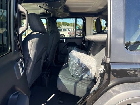 New 2027 Jeep Wrangler Unlimited Sport AWD/4WD image 19
