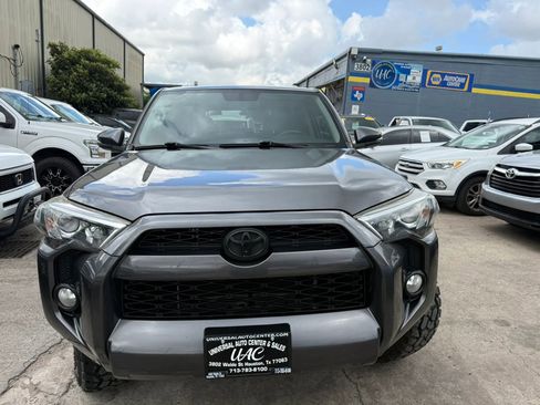 Used 2016 Toyota 4Runner SR5 Premium RWD image 2