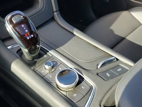 Certified 2024 Cadillac XT5 Premium Luxury w/ Technology Package FWD image 27