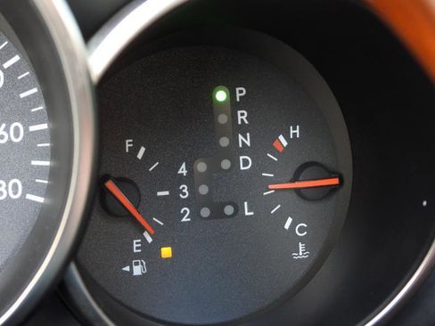 Used 2005 Lexus SC 430 Convertible image 62