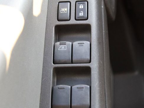 Used 2009 Nissan Xterra S image 17