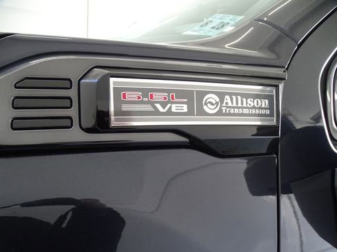 Used 2024 GMC Sierra 3500 AT4 w/ Technology Package image 25