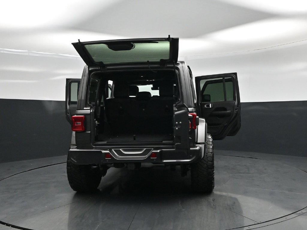 Used 2020 Jeep Wrangler Unlimited Sahara AWD/4WD image 26