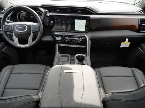 New 2026 GMC Sierra 3500 Denali w/ Denali Reserve Package image 8