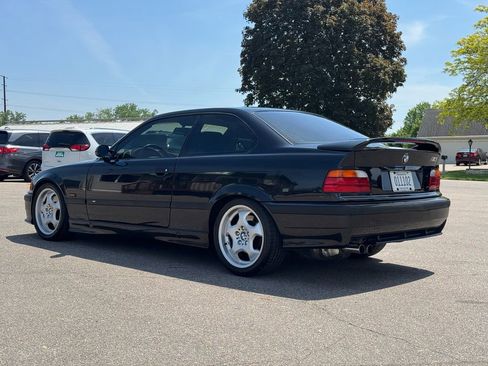 Used 1995 BMW M3 Coupe RWD image 6