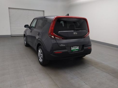 Used 2021 Kia Soul LX FWD image 6