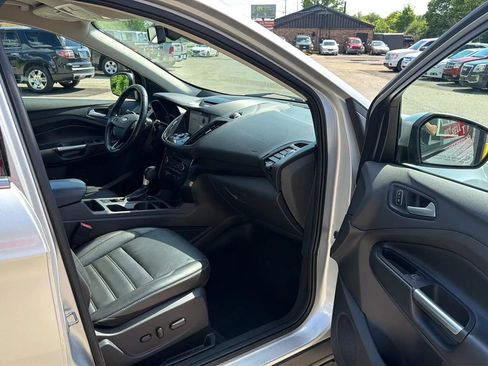 Used 2017 Ford Escape Titanium AWD/4WD image 15