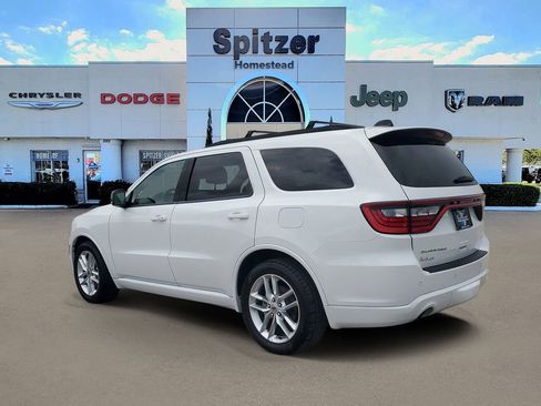 Used 2024 Dodge Durango GT RWD image 3