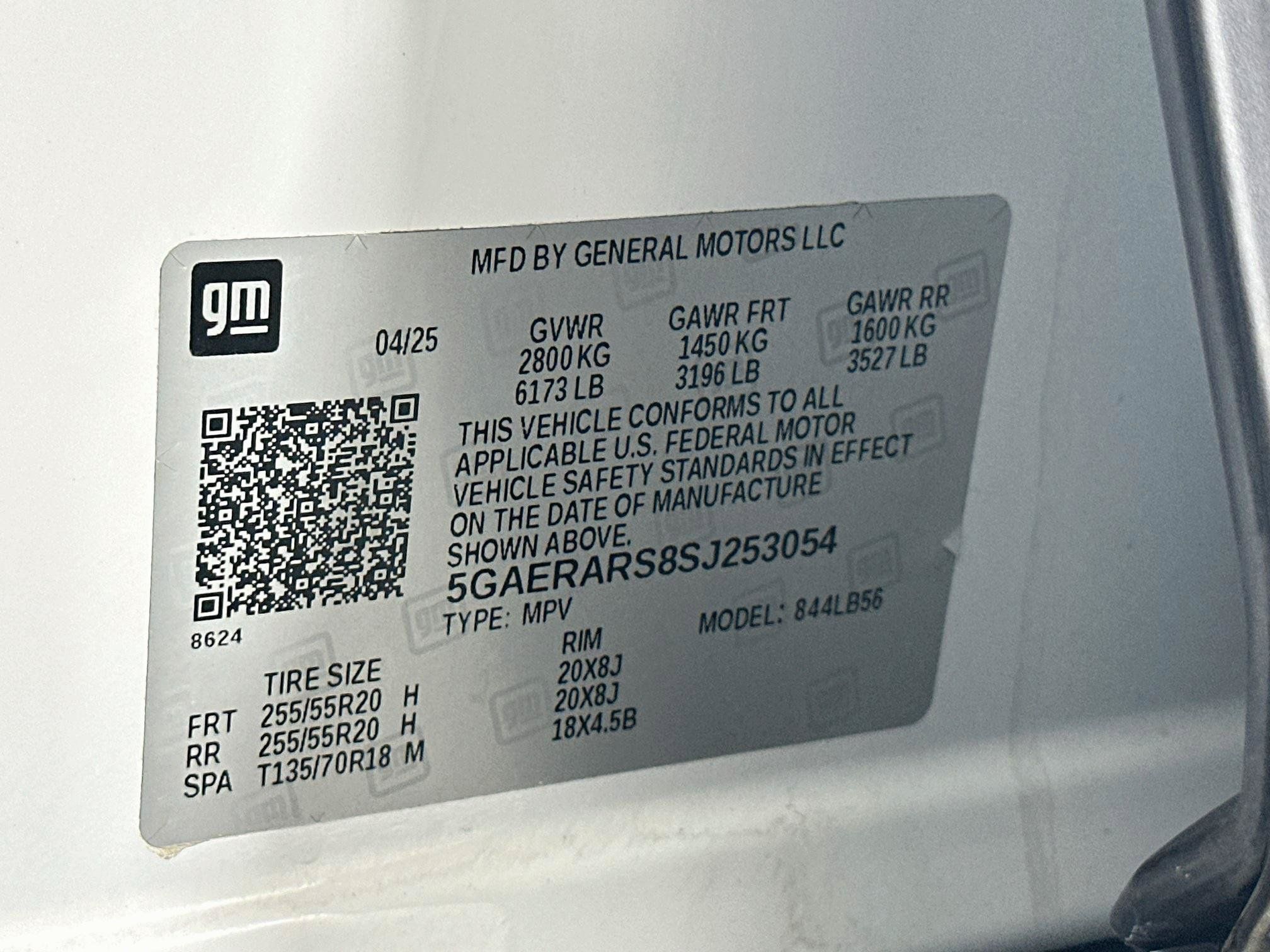 Used 2025 Buick Enclave Preferred FWD image 12