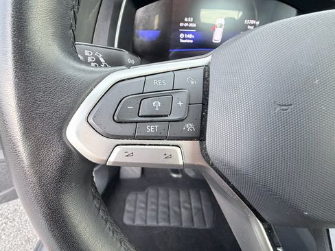 Used 2024 Volkswagen Jetta SE FWD image 14
