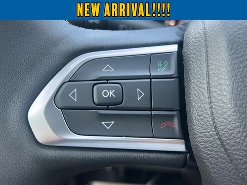 Used 2023 Jeep Compass Limited AWD/4WD image 19