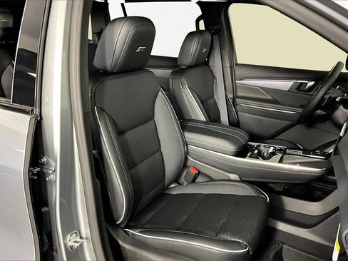 New 2026 Buick Enclave Sport Touring w/ Super Cruise Package image 12