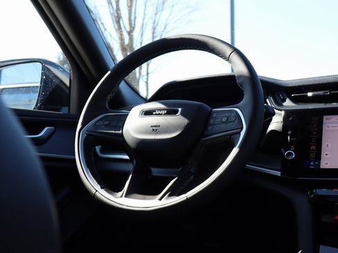 New 2026 Jeep Grand Cherokee Laredo image 41