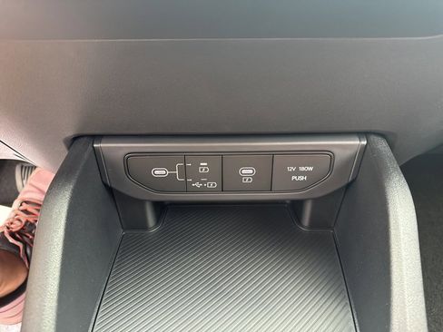 New 2025 Kia K4 LXS image 33