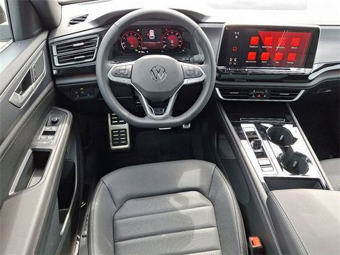 New 2026 Volkswagen Atlas Cross Sport SEL R-Line image 7