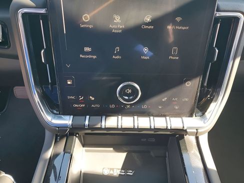 New 2026 GMC Yukon XL Elevation image 41