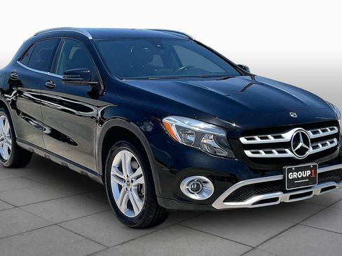 Used 2018 Mercedes-Benz GLA 250 w/ Premium Package image 3