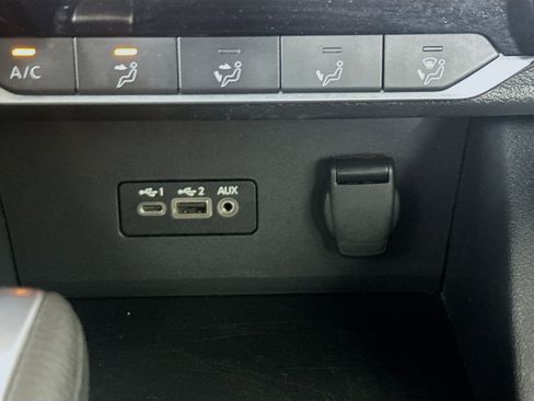 Used 2022 Nissan Sentra SV image 25