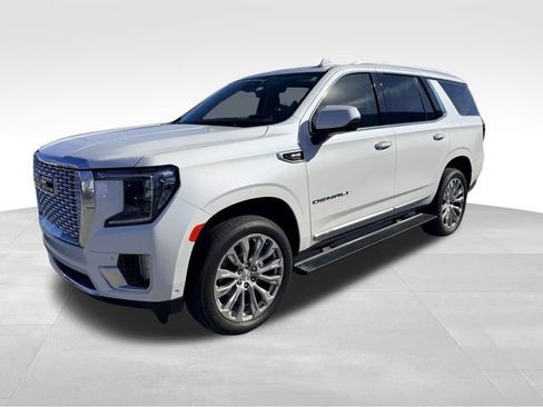 Used 2024 GMC Yukon Denali w/ Advanced Technology Package image 1