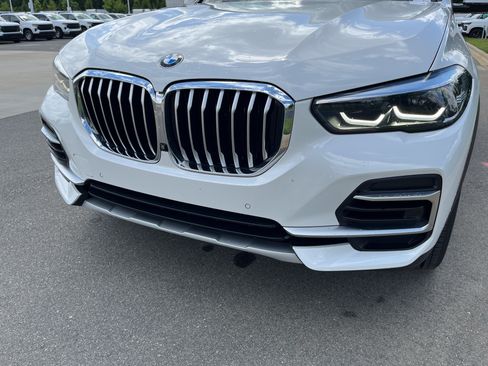 Used 2022 BMW X5 xDrive40i w/ Premium Package AWD/4WD image 10