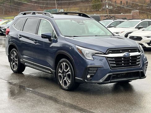 Used 2023 Subaru Ascent Limited image 7