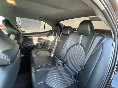 Used 2021 Toyota Camry SE image 22