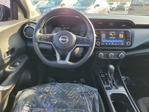Certified 2023 Nissan Kicks SV image 10