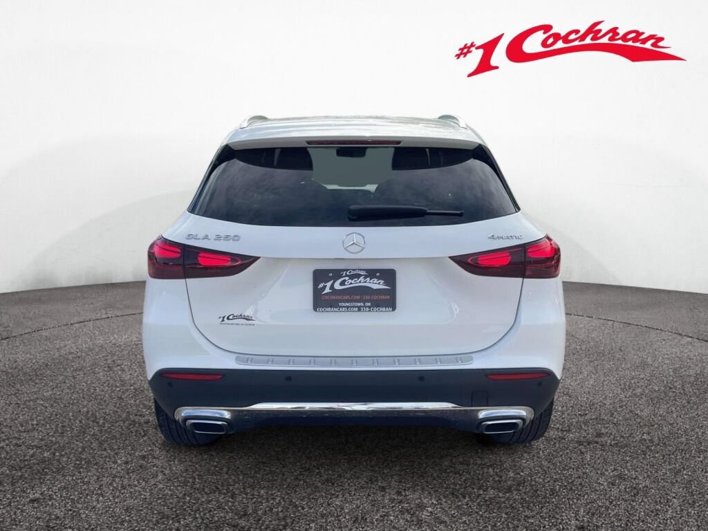 Used 2024 Mercedes-Benz GLA 250 4MATIC image 8