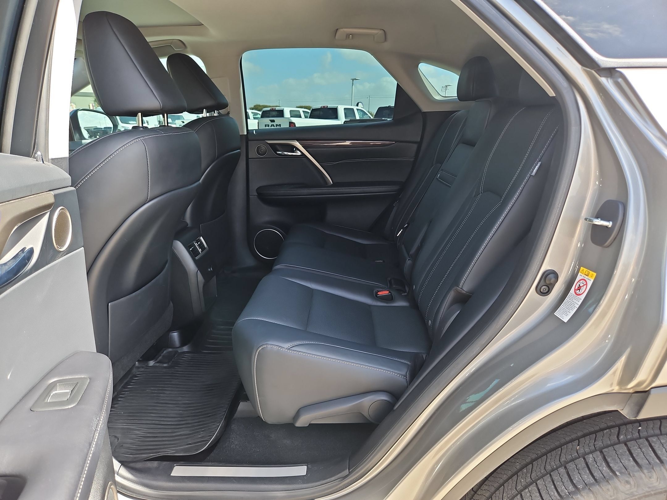Used 2018 Lexus RX 350 AWD w/ Premium Package image 13