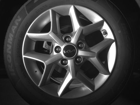 Used 2025 Kia Soul LX w/ LX Technology Package FWD image 19