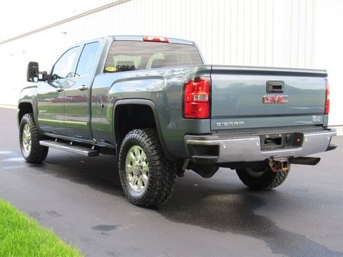 Used 2015 GMC Sierra 2500 SLE w/ SLE Preferred Package AWD/4WD image 6