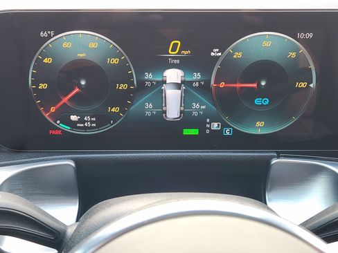 Certified 2023 Mercedes-Benz EQB 300 4MATIC image 17