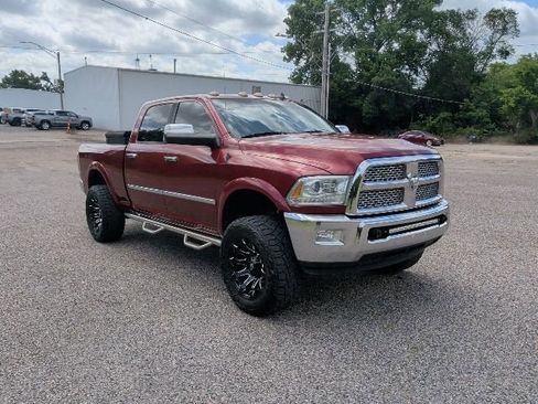 Used 2015 RAM 2500 Laramie w/ Convenience Group AWD/4WD image 7
