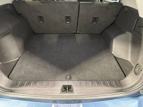Used 2024 GMC Terrain SLE FWD image 35