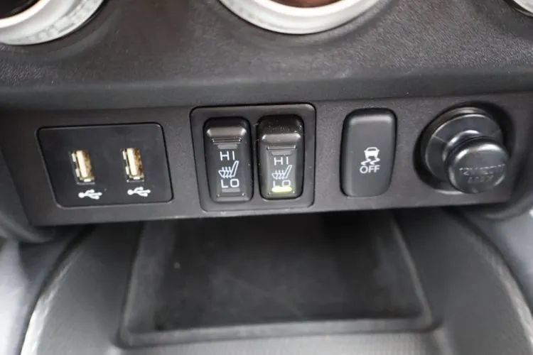 Used 2025 Mitsubishi Outlander Sport LE AWD/4WD image 34