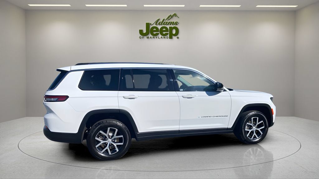 Used 2023 Jeep Grand Cherokee L Limited AWD/4WD image 14