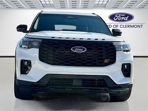 Certified 2025 Ford Explorer ST image 2