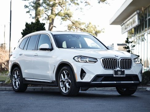 Used 2023 BMW X3 sDrive30i image 1