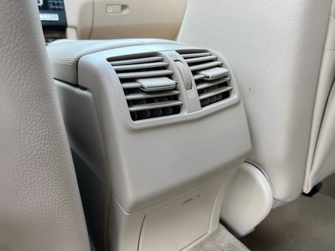 Used 2014 Mercedes-Benz E 350 Sedan image 20