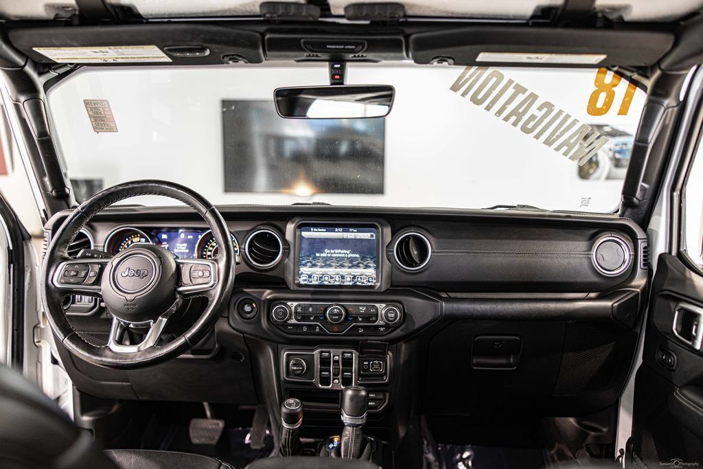 Used 2018 Jeep Wrangler Unlimited Sahara w/ Dual Top Group AWD/4WD image 32