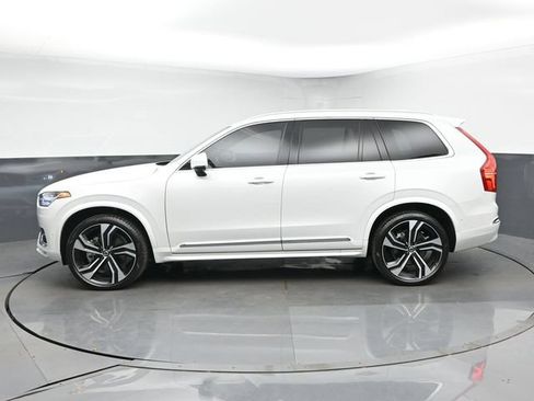Used 2024 Volvo XC90 B6 Ultimate w/ Protection Package Premier AWD/4WD image 6