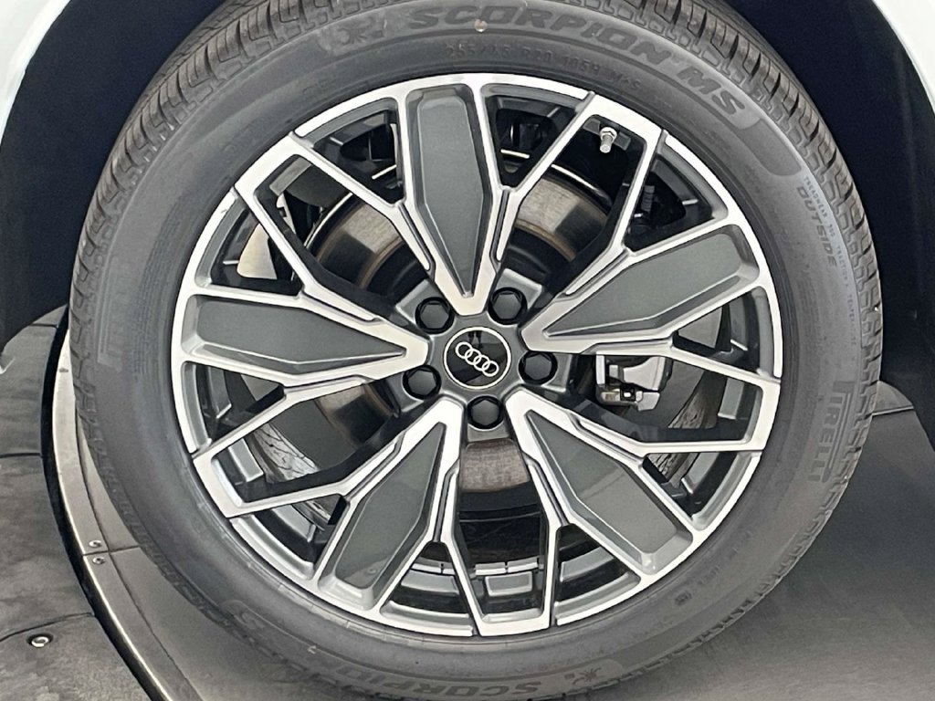 New 2026 Audi Q5 Premium Plus AWD/4WD image 13
