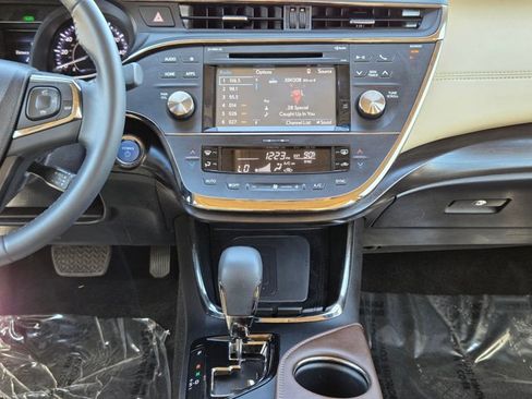 Used 2016 Toyota Avalon XLE Premium w/ Protection Package image 15