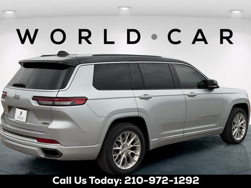 Used 2021 Jeep Grand Cherokee L Summit w/ Luxury Tech Group V AWD/4WD image 6
