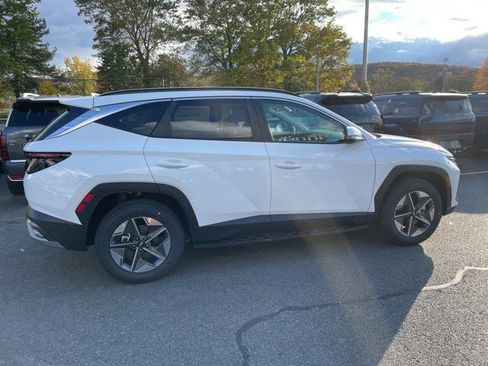 New 2026 Hyundai Tucson SEL image 3