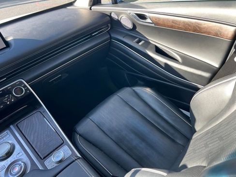 Used 2023 Genesis GV80 2.5T w/ Prestige 20" Package image 11